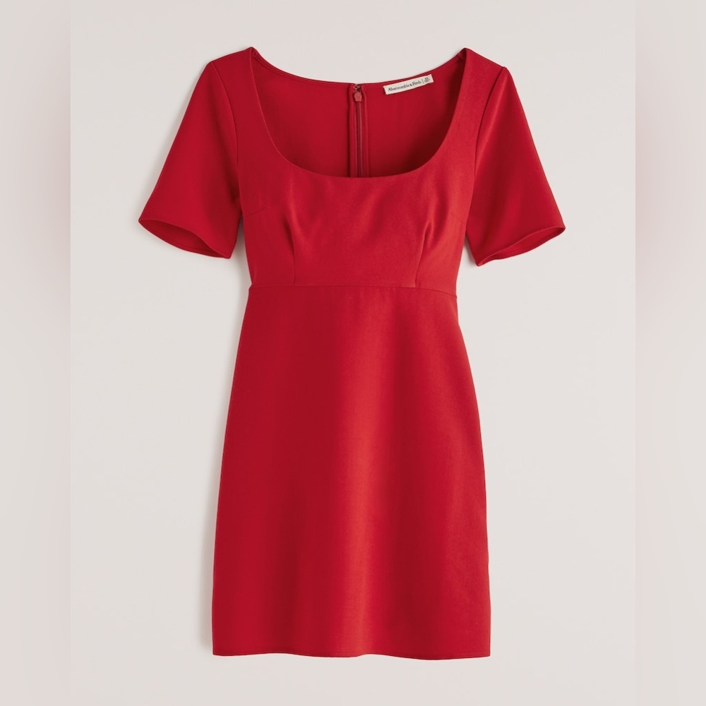 Short-sleeve Scoopneck Mini Dress